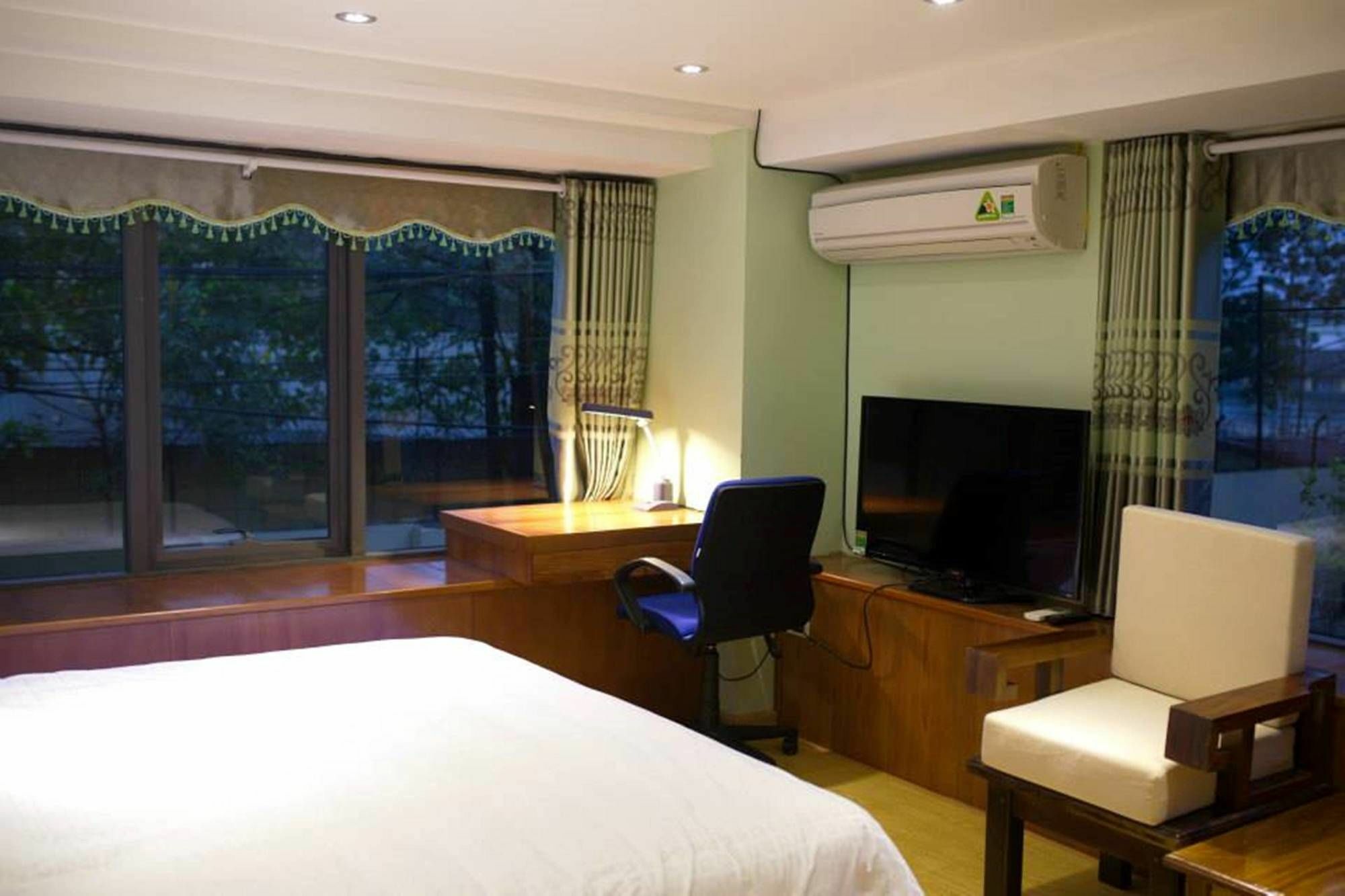 Poonsa Nguyen Phong Sac Apartment Hanoi Exterior foto