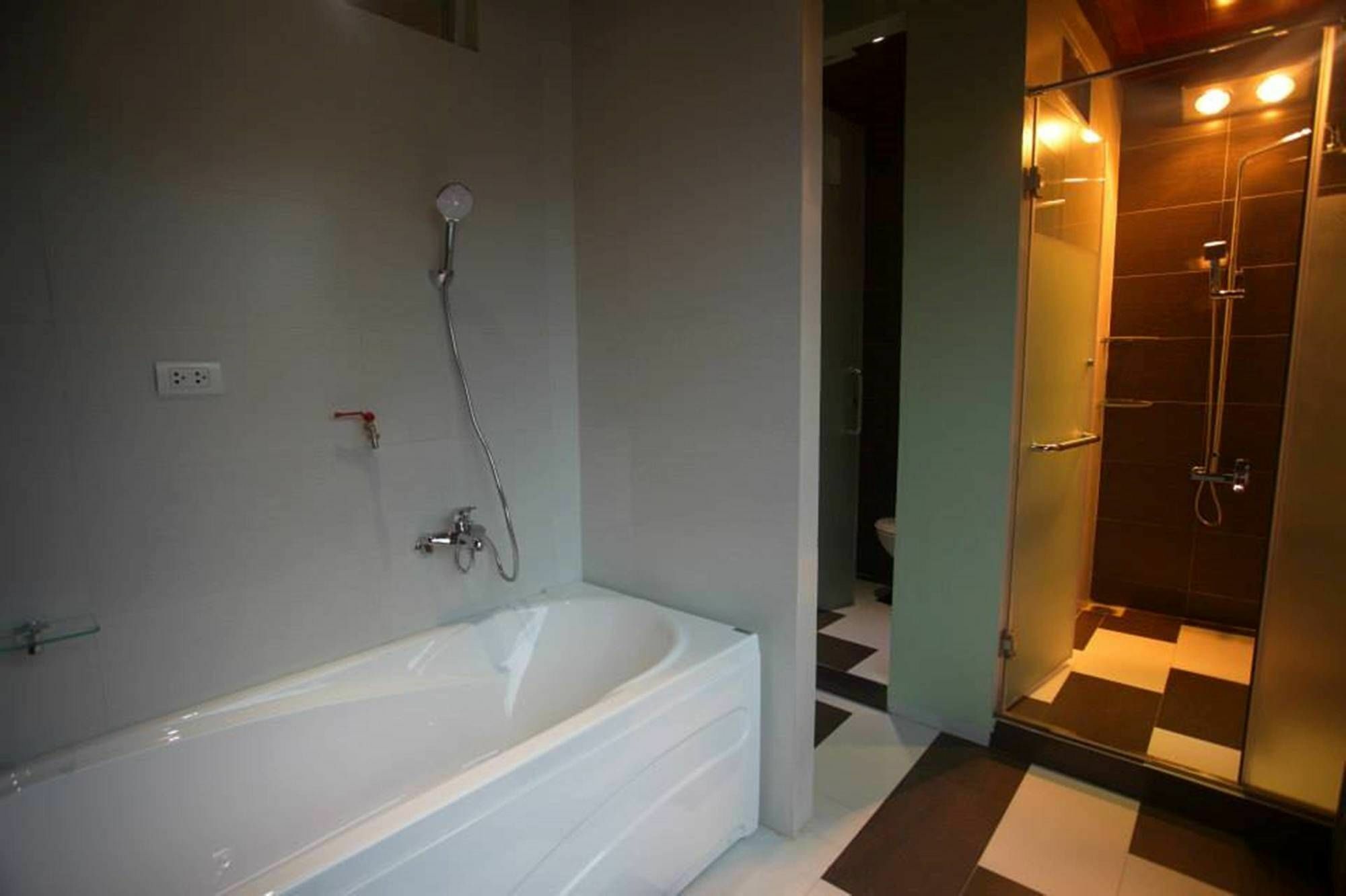 Poonsa Nguyen Phong Sac Apartment Hanoi Exterior foto