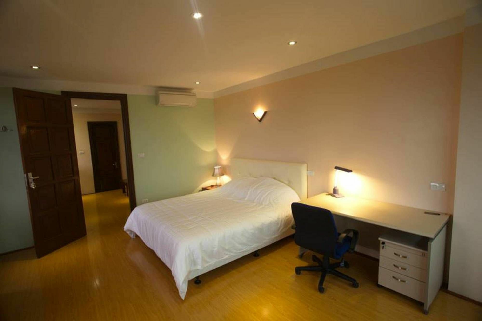 Poonsa Nguyen Phong Sac Apartment Hanoi Exterior foto